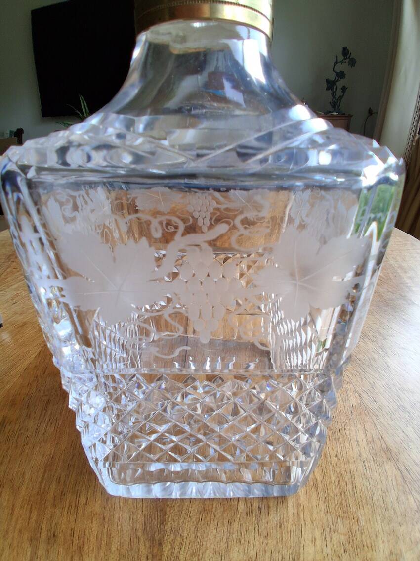 Crystal and gilded brass carafe