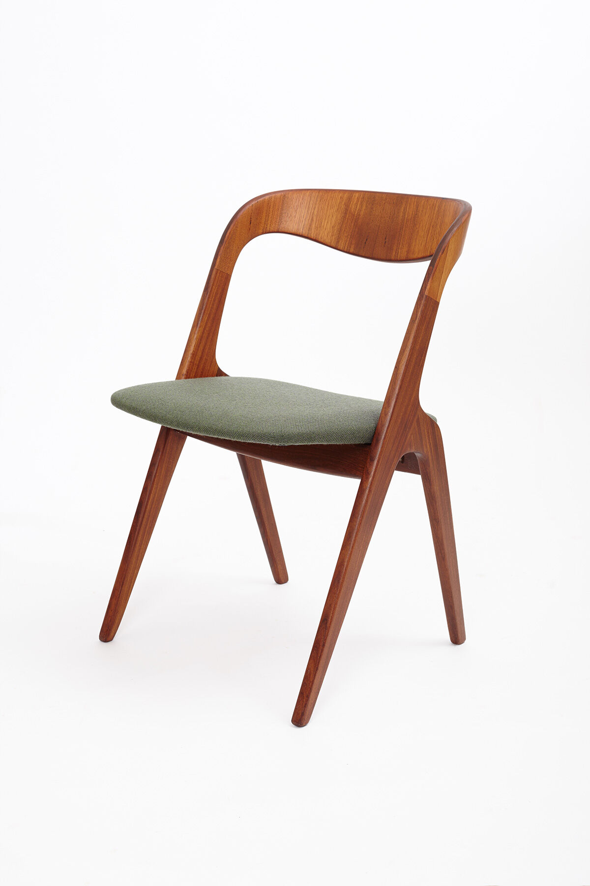 Johannes Andersen dining chairs