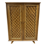 Armoire vintage en rotin et chêne