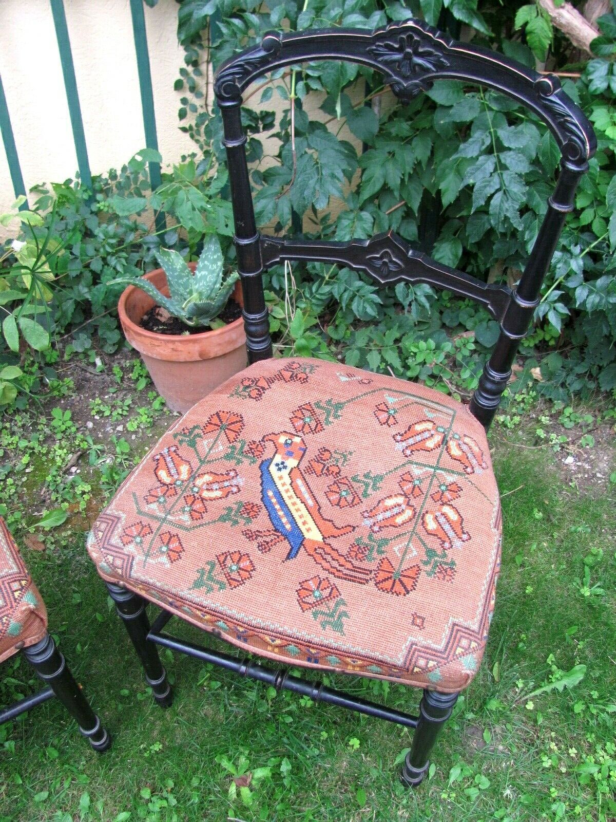 Pair of Napoleon III chairs - parrot decoration