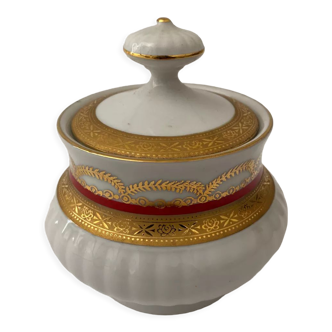 Porcelain gilded pot