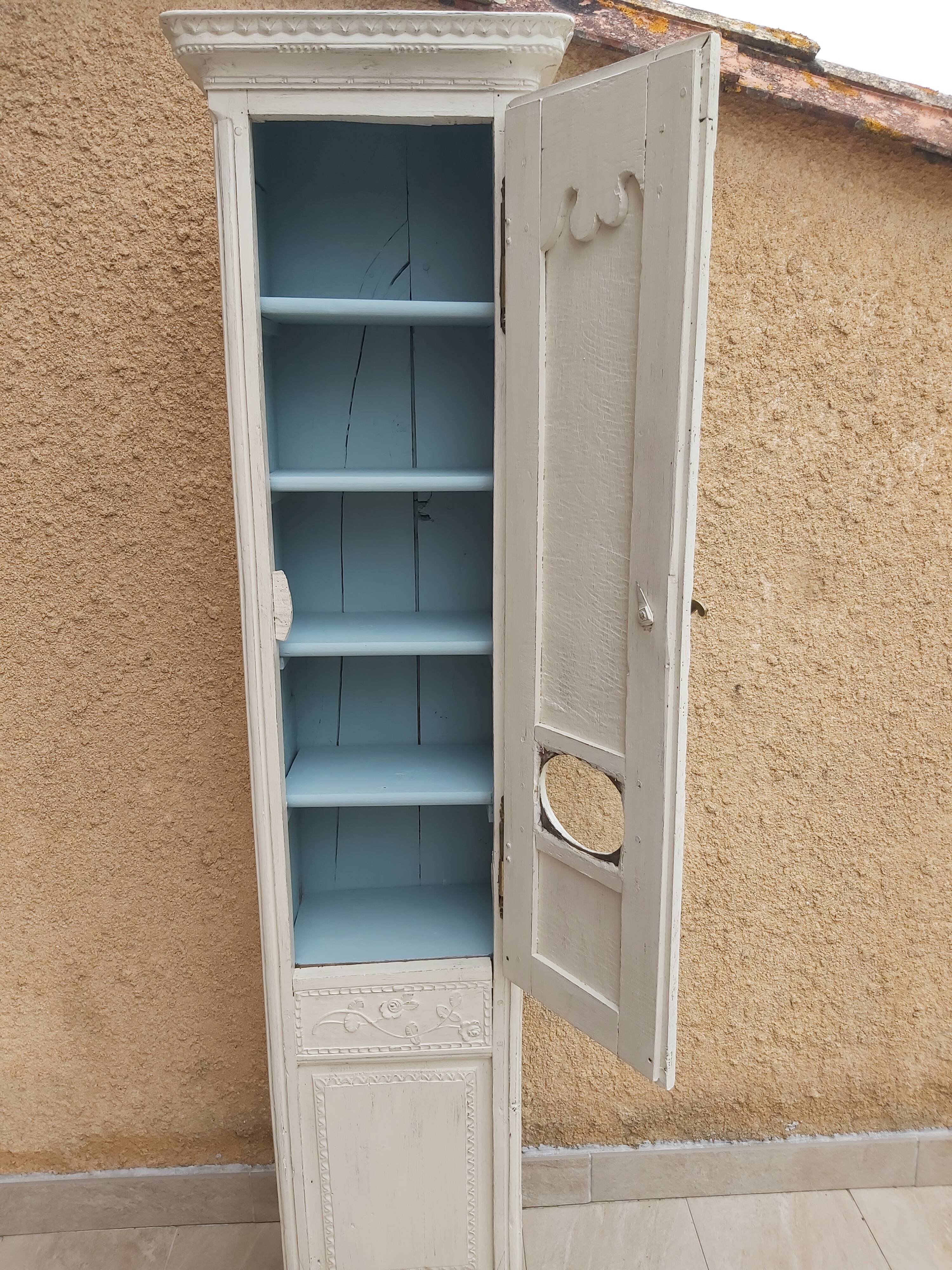 Armoire
