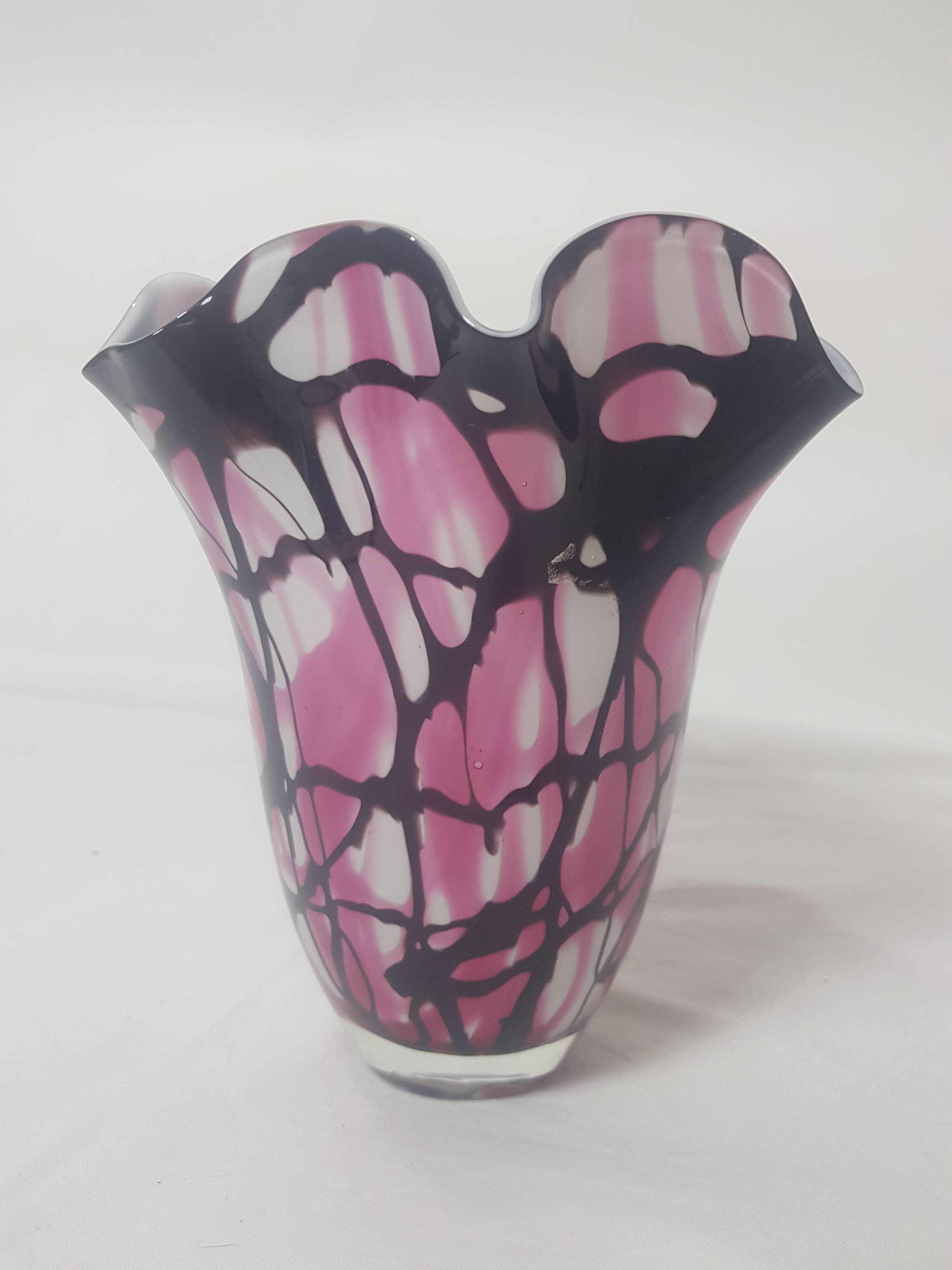 Vintage Murano glass paste vase in handkerchief shape