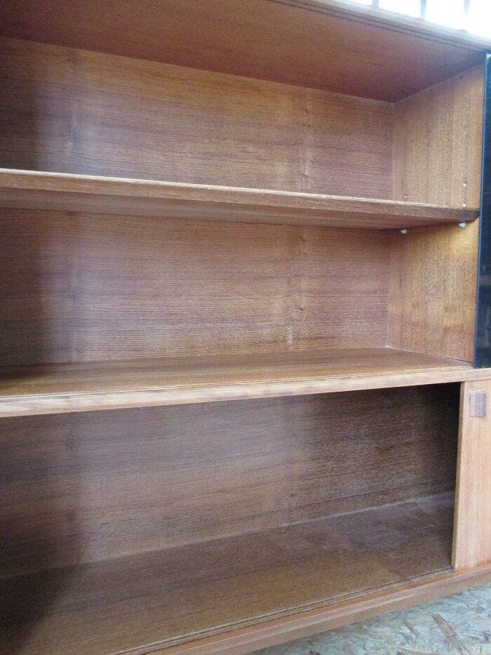 Buffet in teak doors sliding