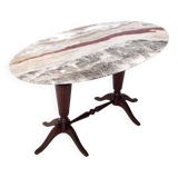 Table basse en hêtre attribuée à Paolo Buffa avec un plateau ovale en onyx rouge