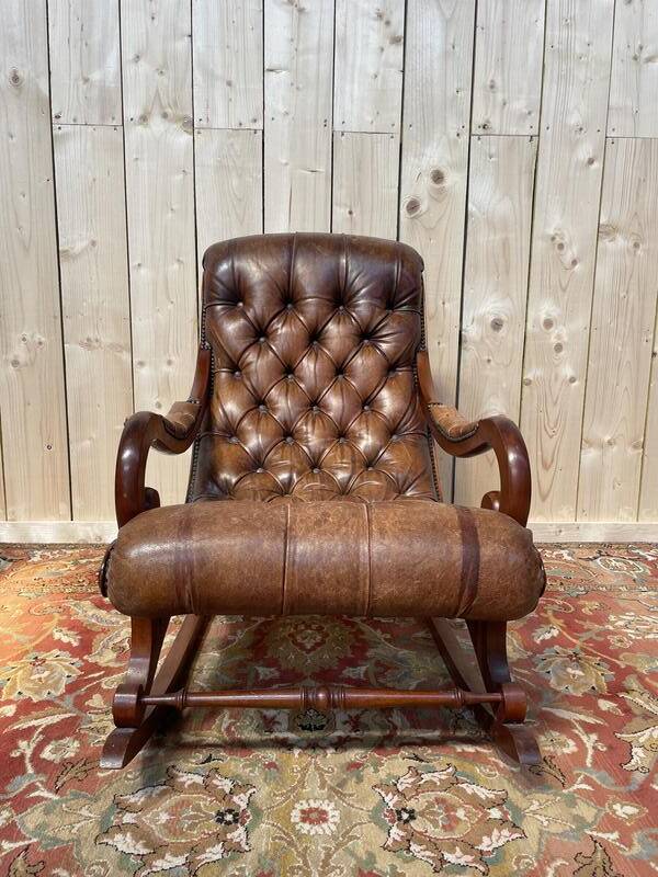 Rocking-chair Chesterfileld en cuir