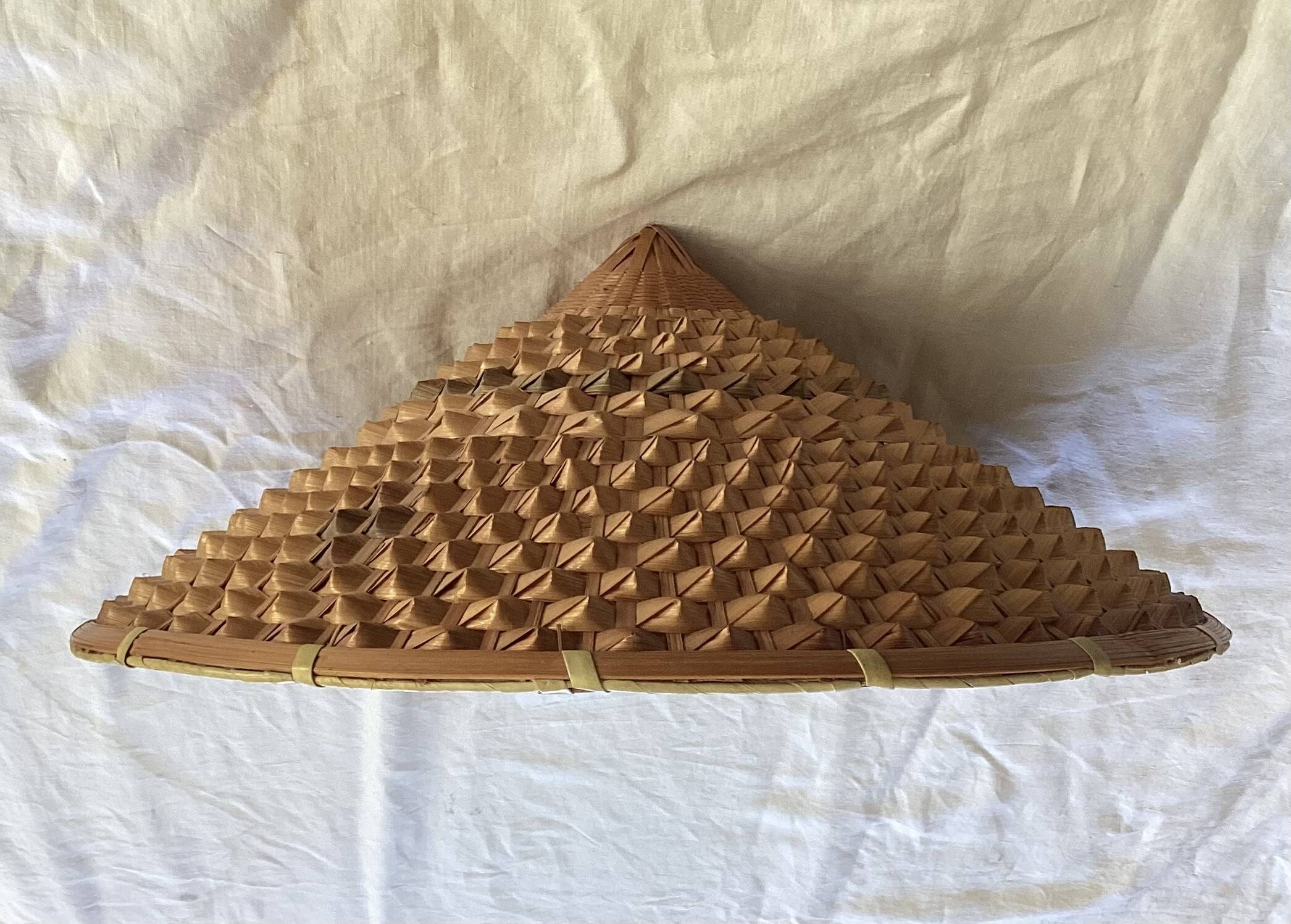 Asian hat dimensions: height -16 cm - diameter -42 cm -