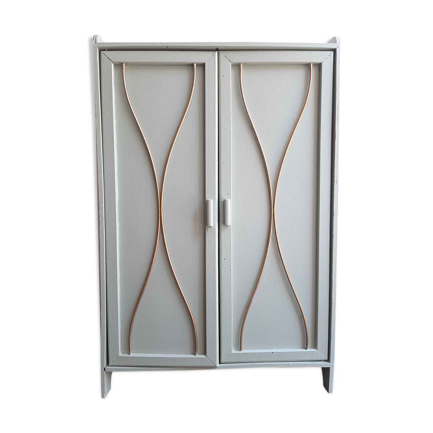 Vintage doll wardrobe