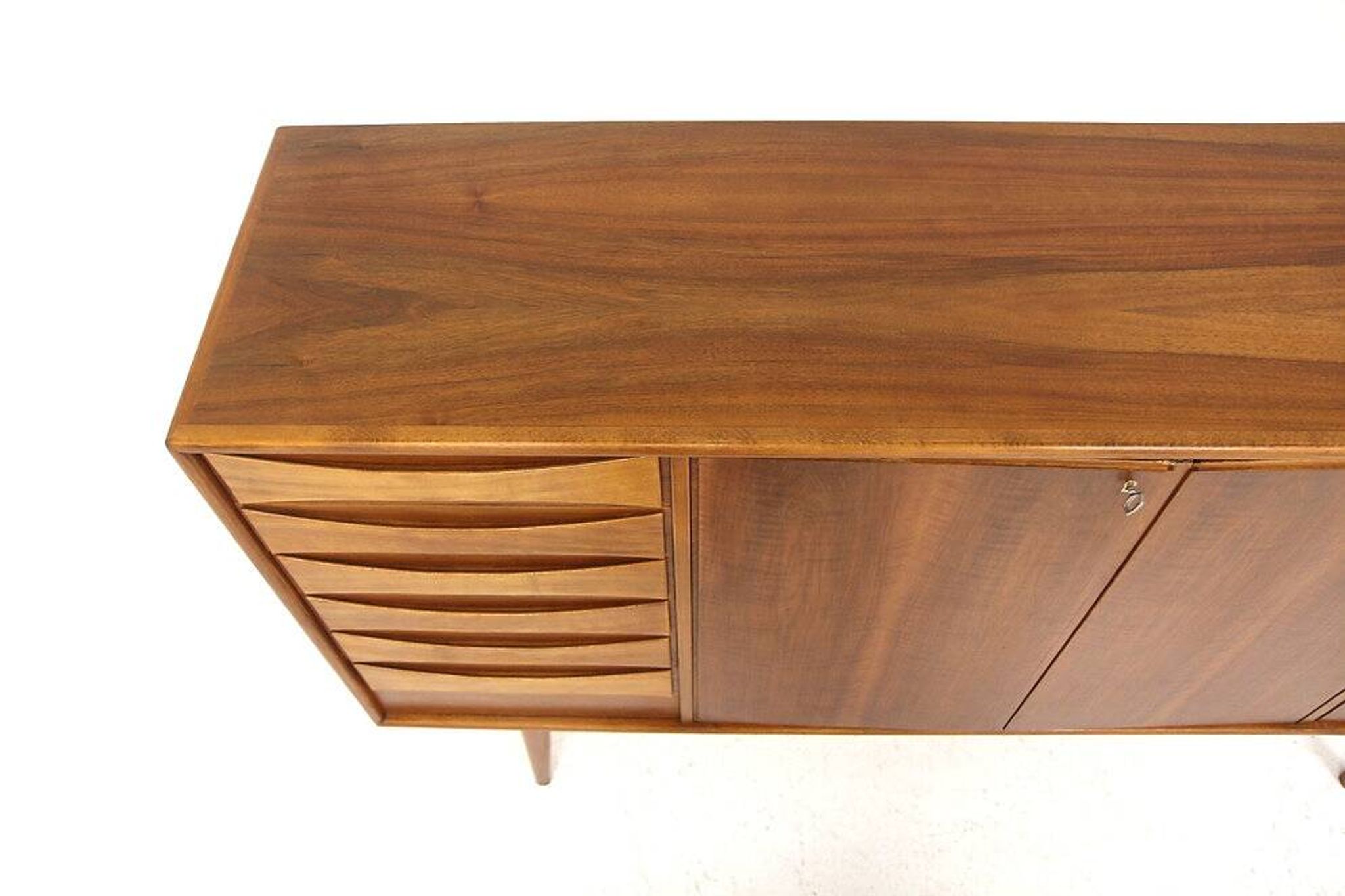 Scandinavian walnut sideboard, Möbelfabrik Linen, Horda, Sweden, 1960