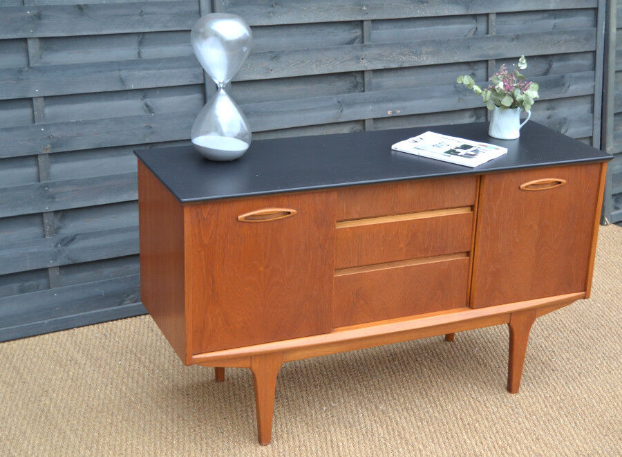 Small sideboard by Jentique * 127.5 cm