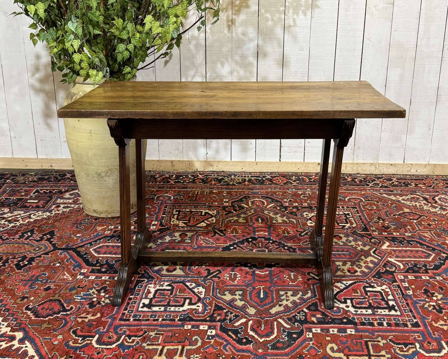 Bistro table in chestnut from the 1950s.