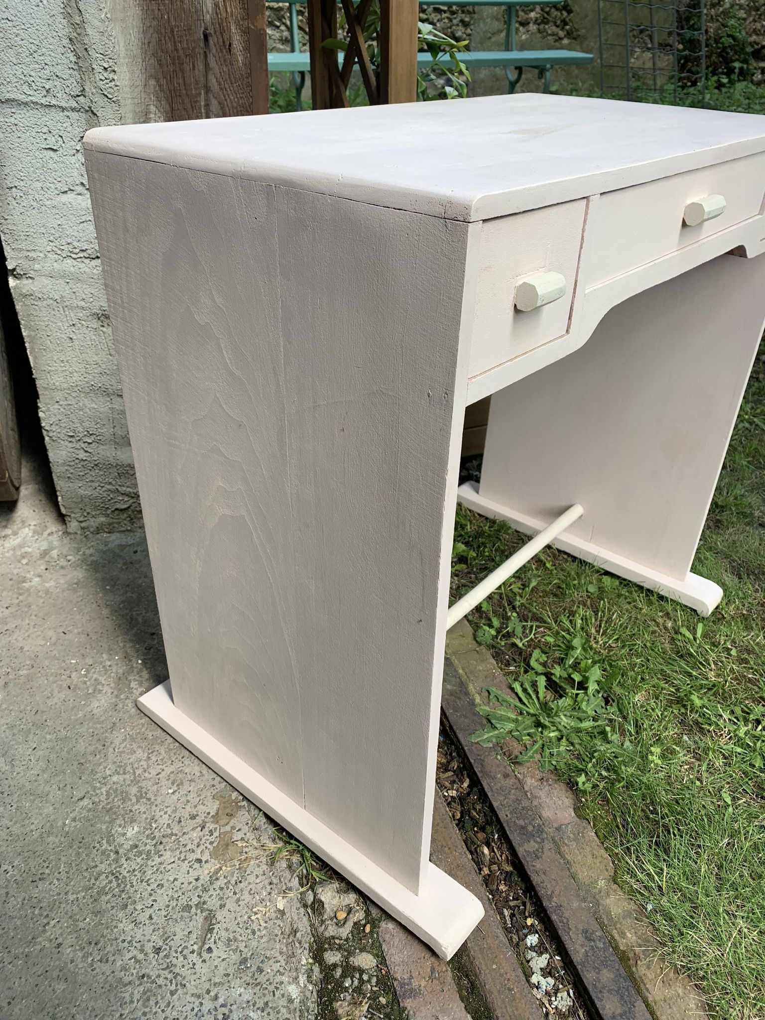 Bureau enfant rose poudré vintage