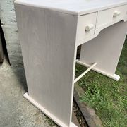Bureau enfant rose poudré vintage