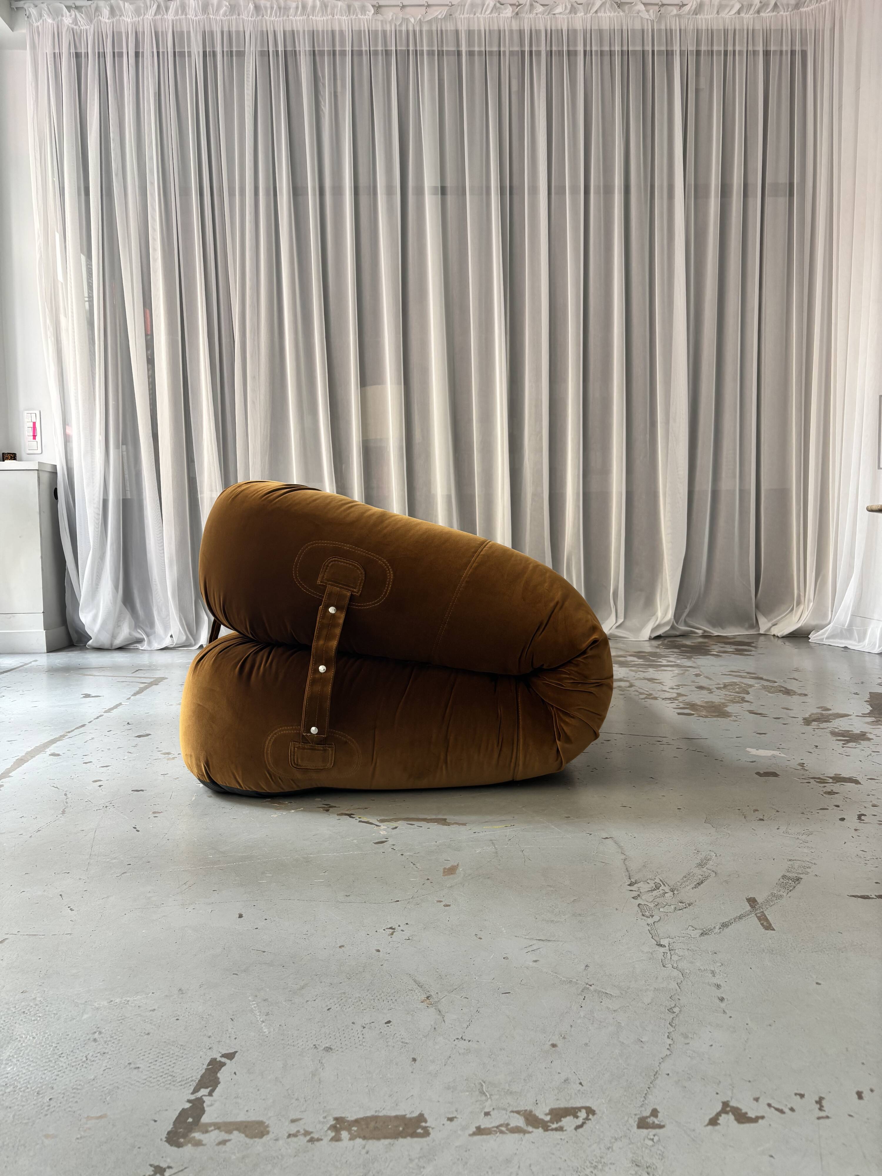 "Anfibio" 3-seater sofa by Alessandro Becchi for Giovaneti, 1970s