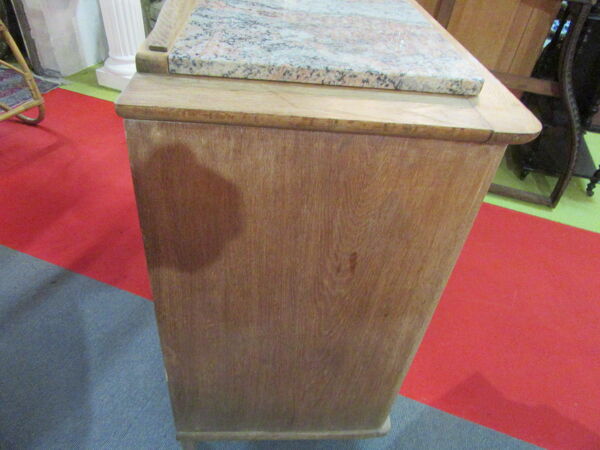 Commode chêne dessus marbre année 1940-1950