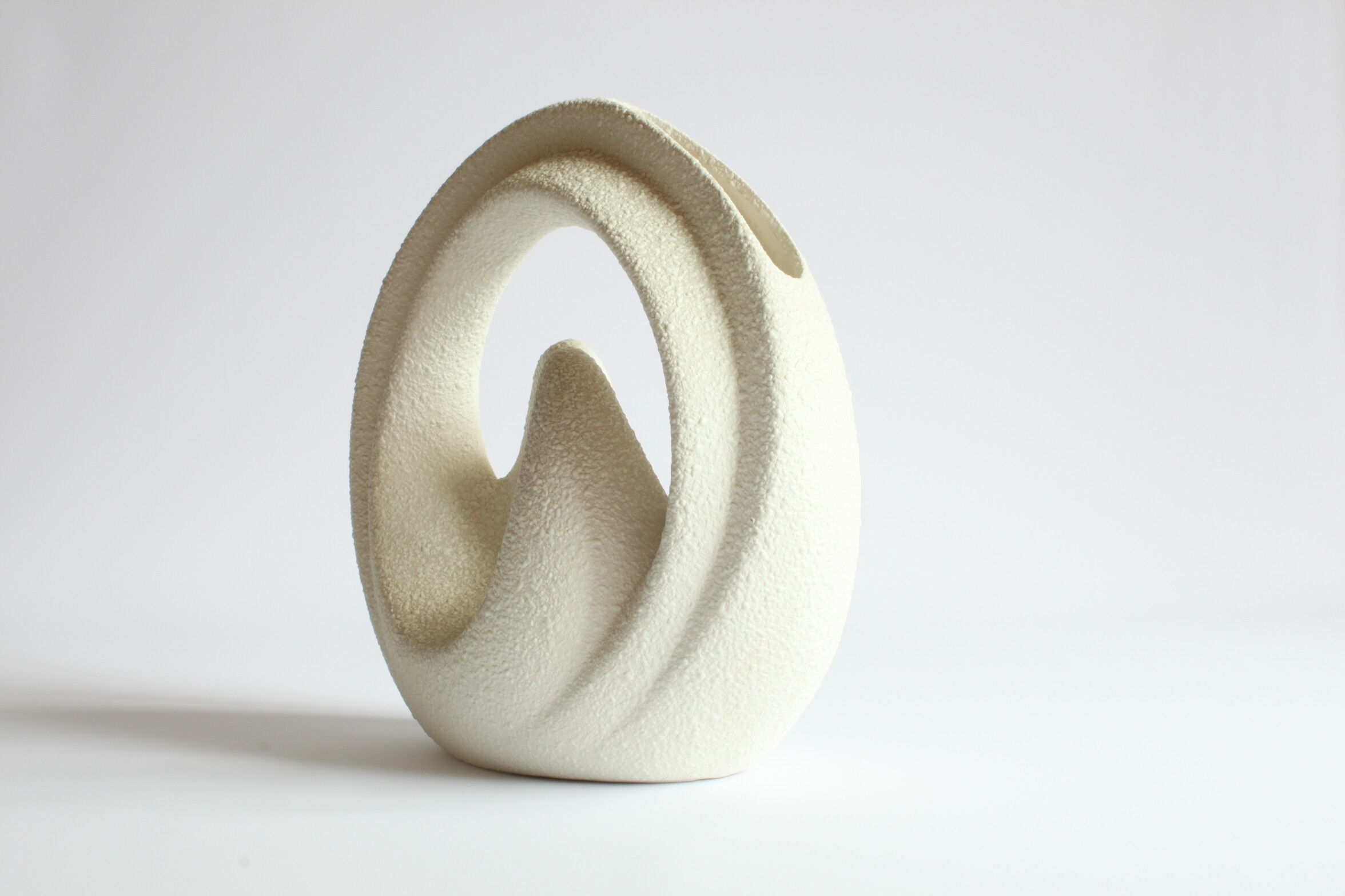 Vase cercles croisés de Roberto Rigon pour Bertoncello, Italie années 1970