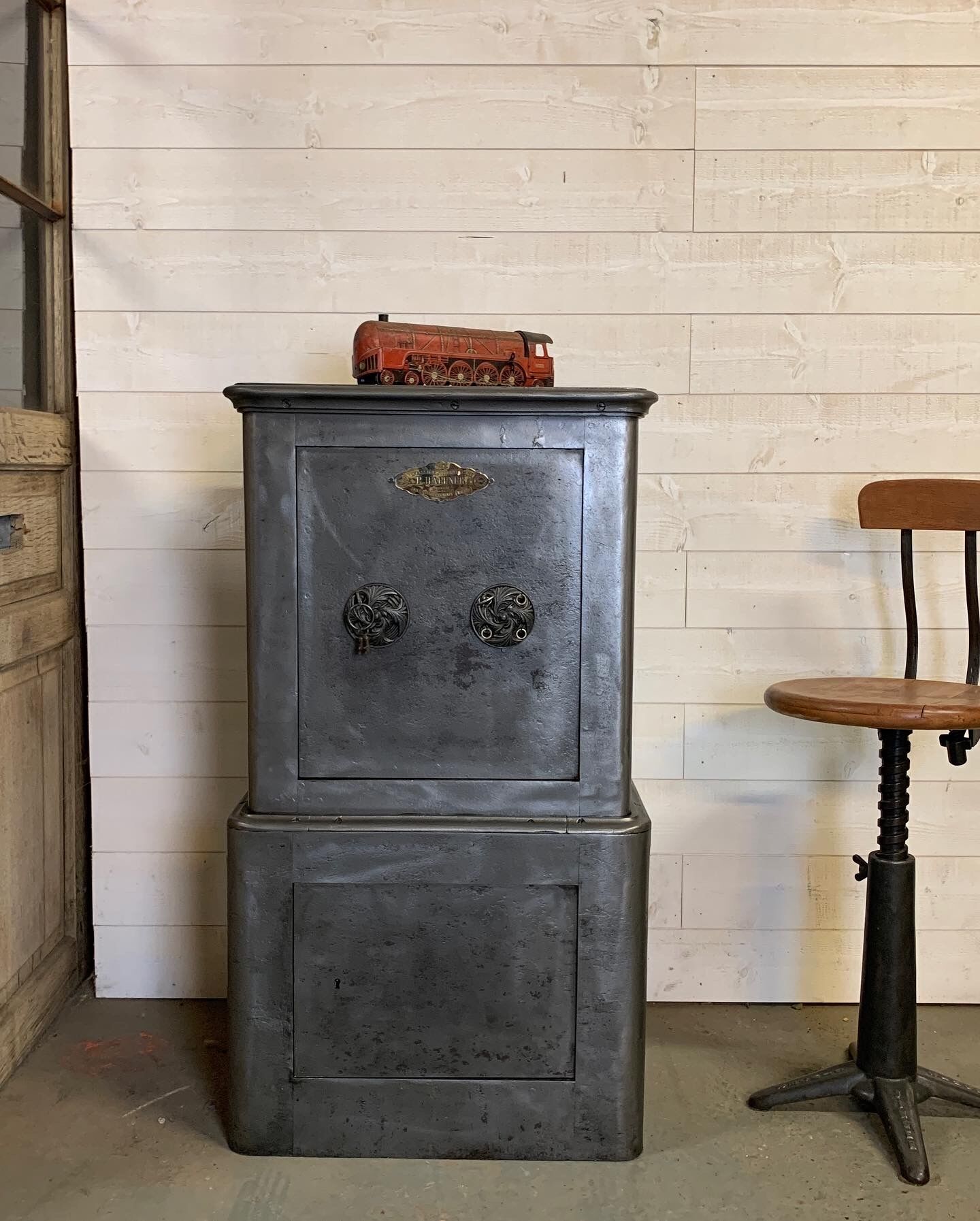 Old safe P.Haffner