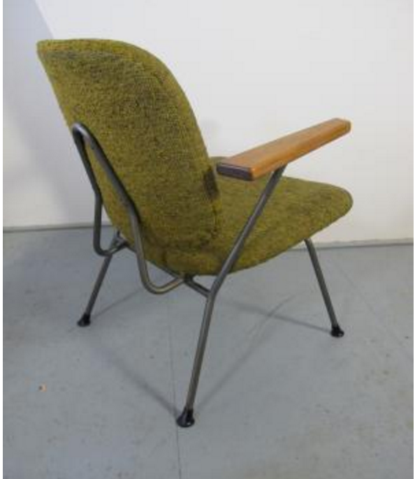 Chair with armrests in wood by W.H. Gispen for Kembo 1950 s