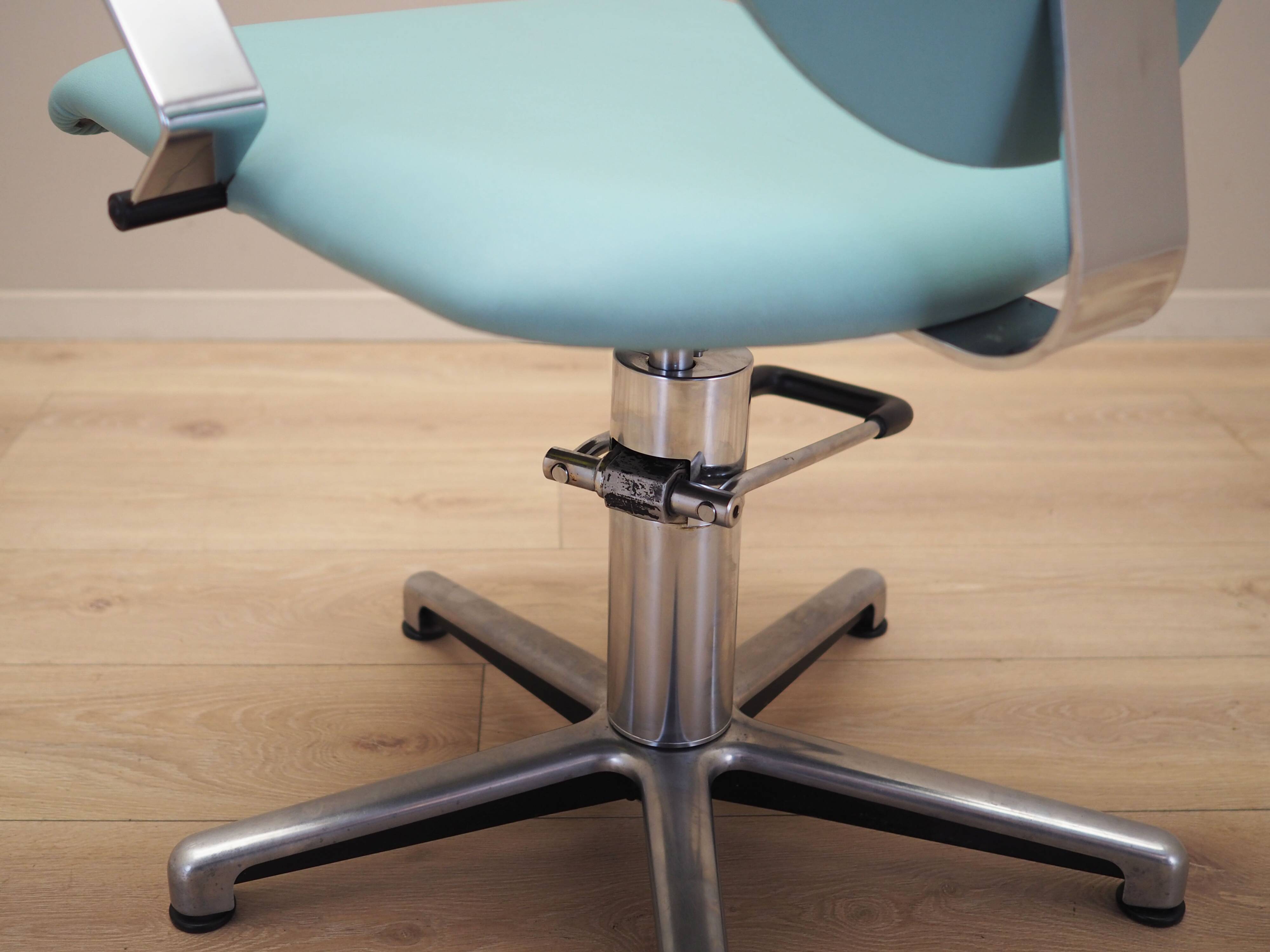 Hairdressing chair, Danish design, 1980s, production: Denmark