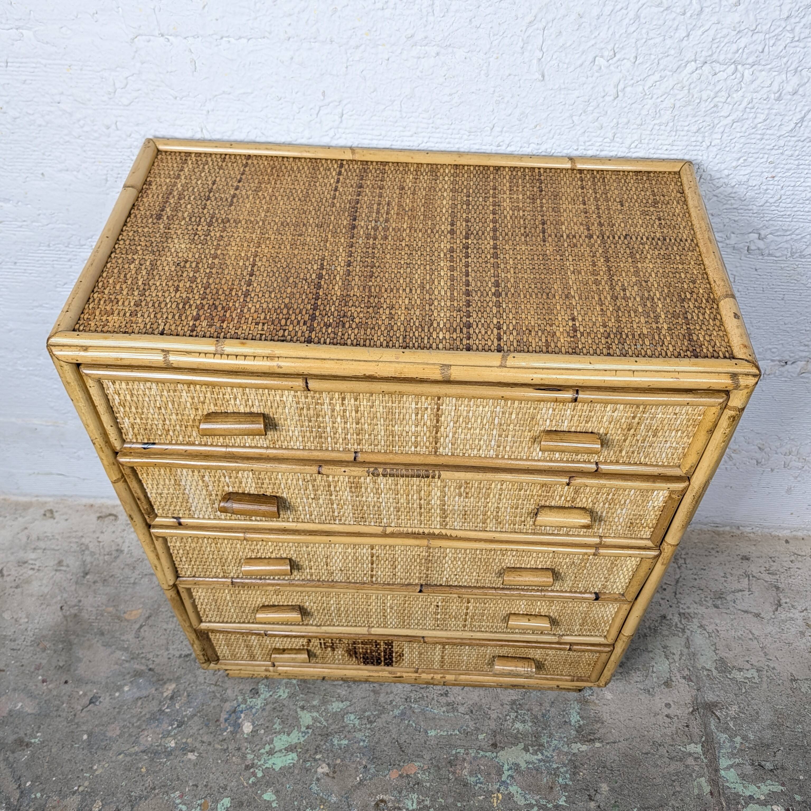 Light rattan chest of drawers with caning