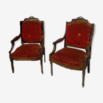 Paire de Fauteuils style Louis XVI rouge