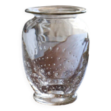 Blown glass vase with controlled bubbles
