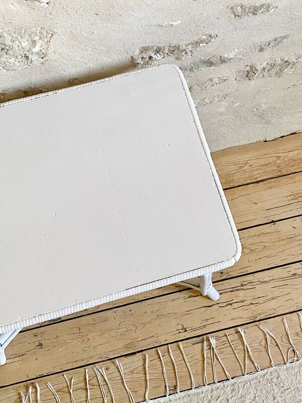 Petite table  rotin blanc