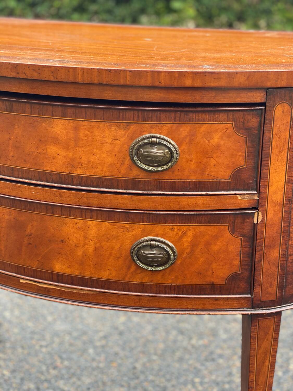 Commode console demi lune vintage bois et marqueterie Louis XVI