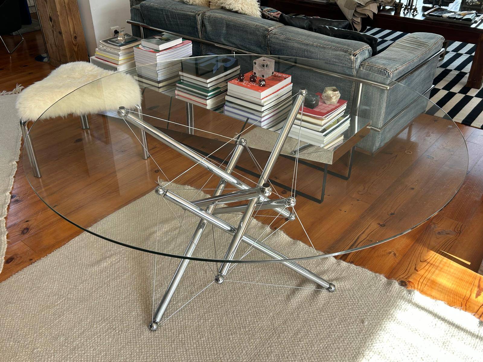 Dining table Theodore Waddell