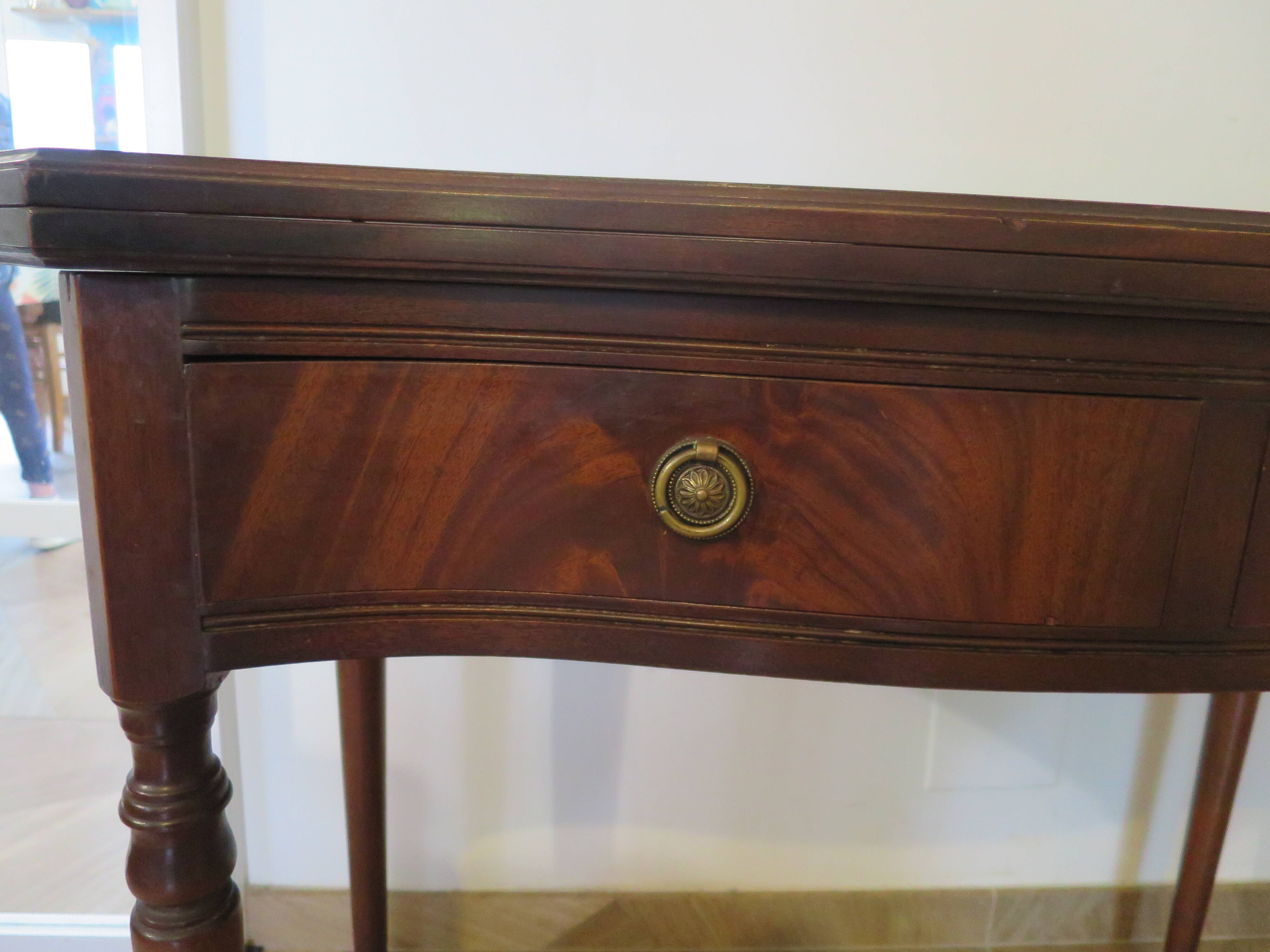 Table d’appoint extensible -Bureau-Années 80-Louis XV-teinte acajou