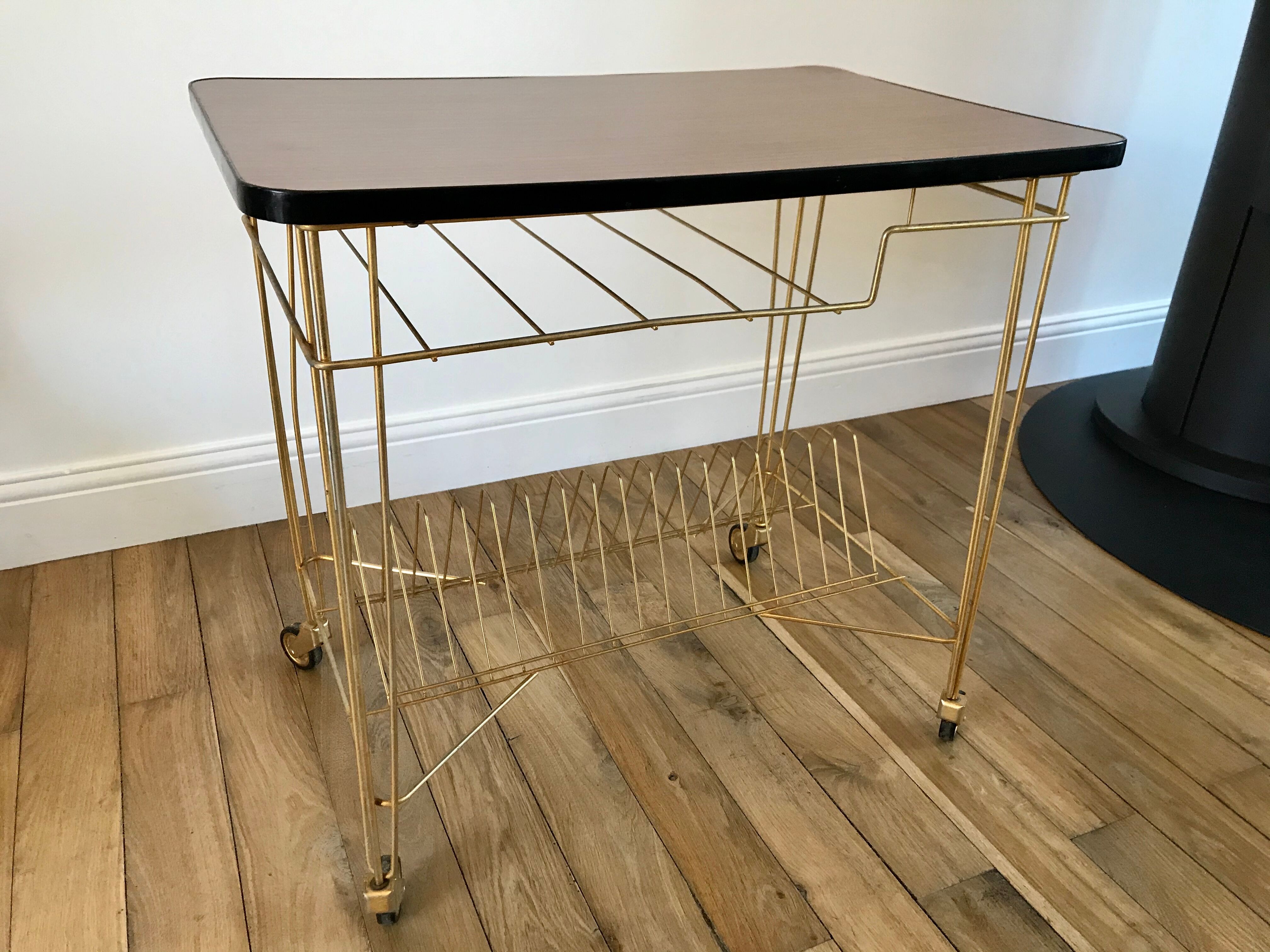 Rolling table vinyl row in formica and gold metal years 60-70