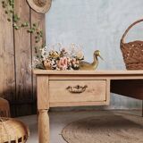 Beautiful oak coffee table