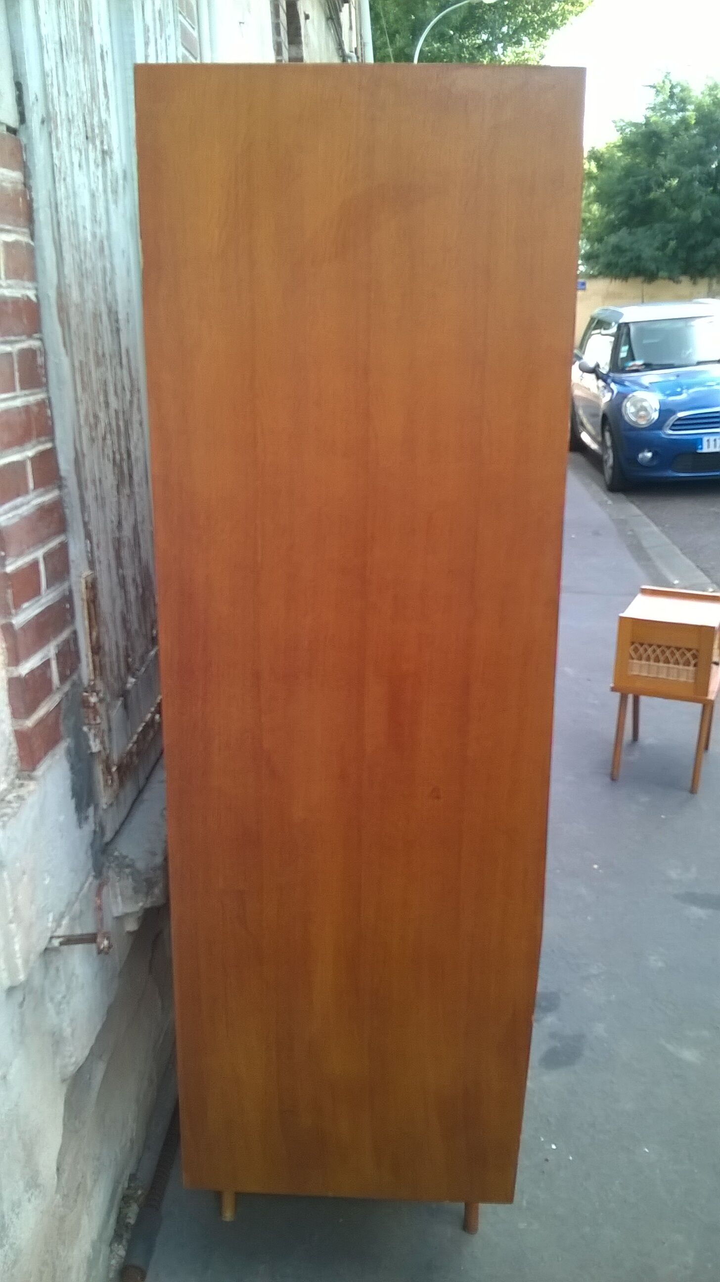 rattan bedside cabinet and sounds