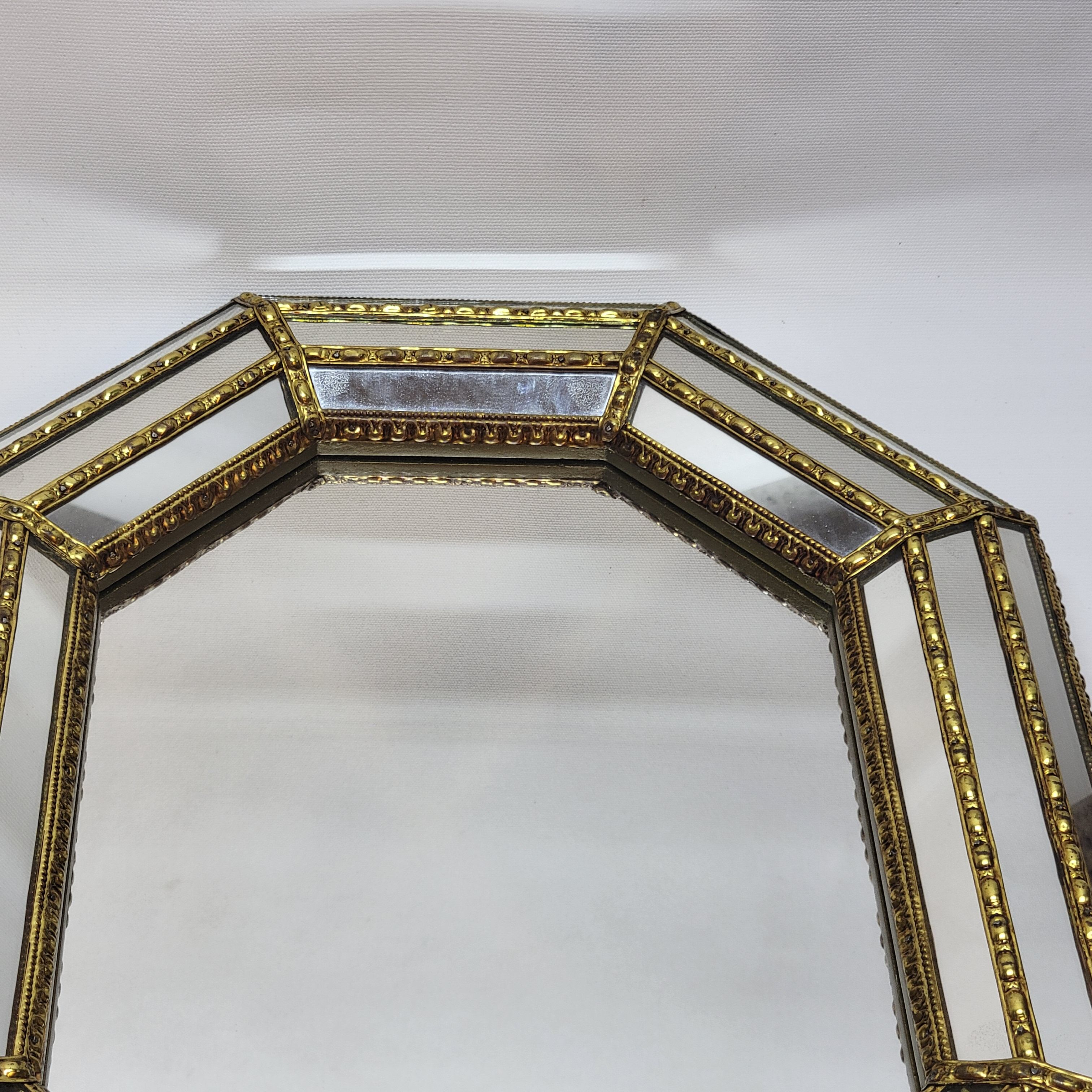 Miroir Mural Octogonal A Facettes Orné De Laiton Style Vénitien