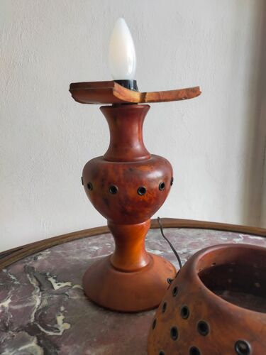 Lampe en bois d'olivier