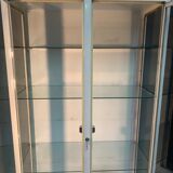 White enamelled metal design showcase. Period 1960