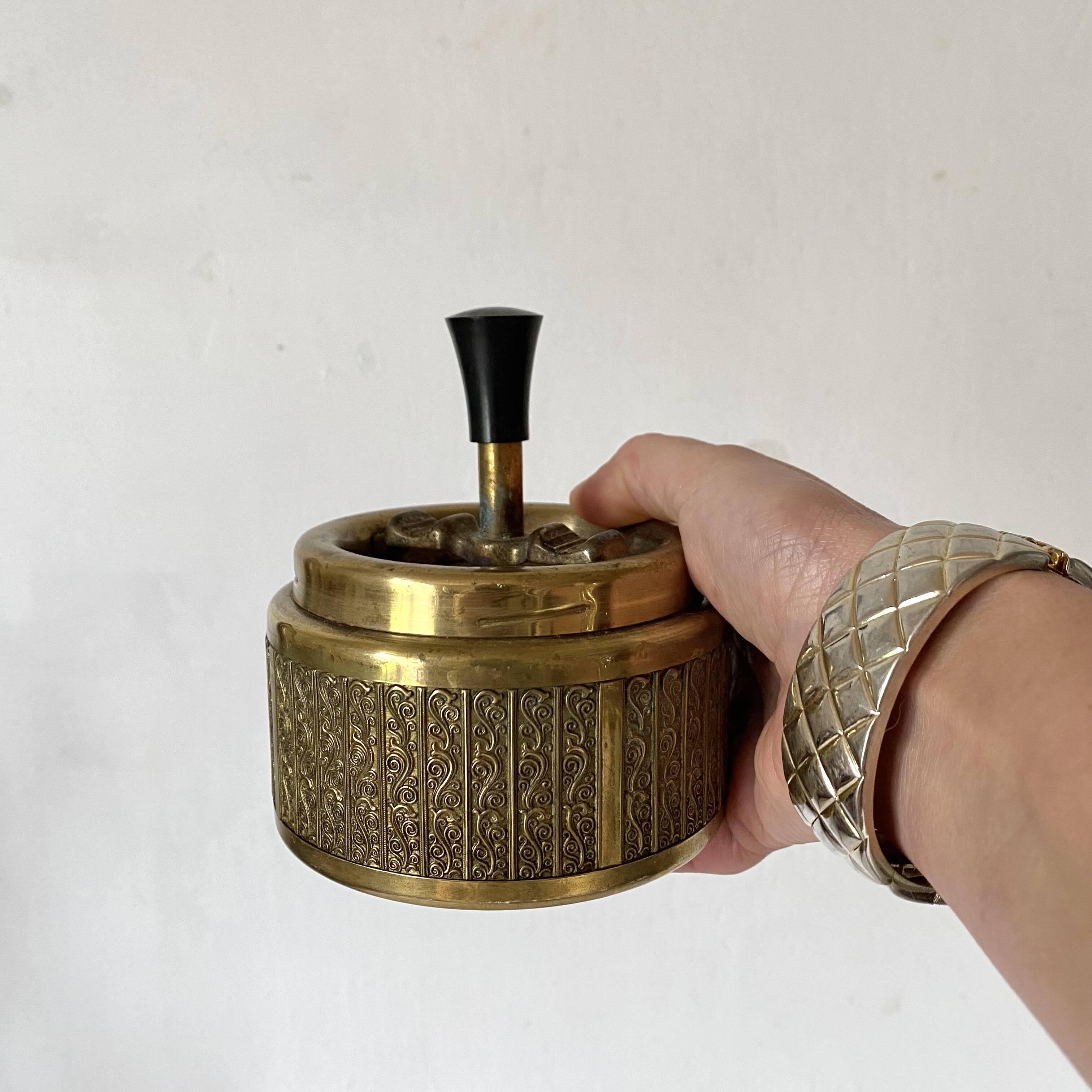 Roulette Ashtray Schleuderascher ashtray in brass