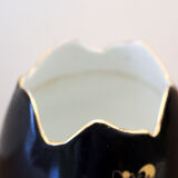 Egg-shaped porcelain vase decorated with Pierrot and Columbine