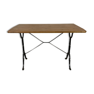 Bistro table