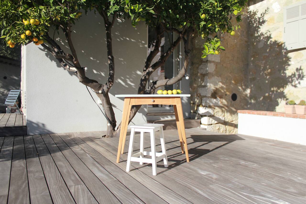 Vintage desk table with compass legs