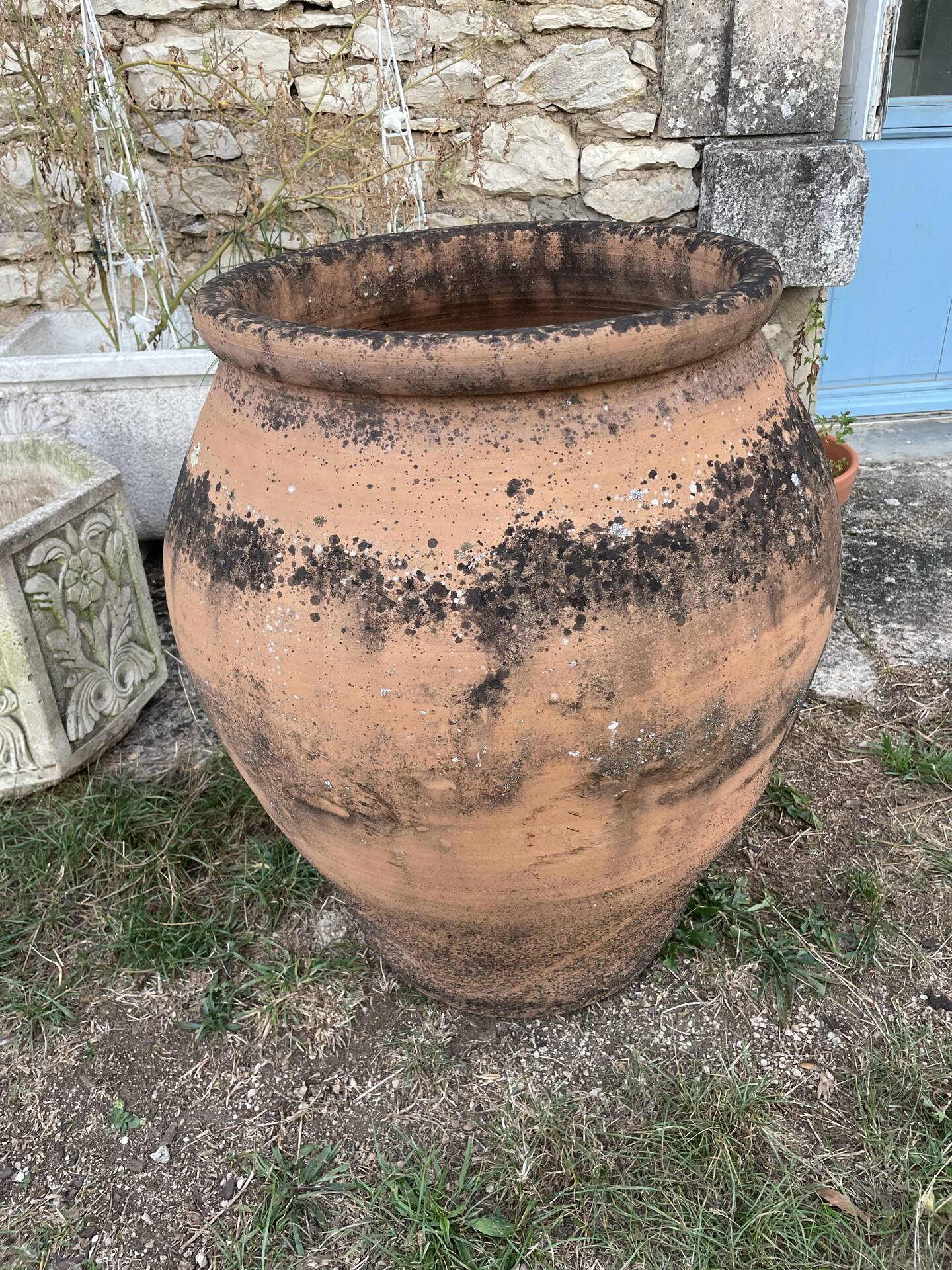 Very large ancient handmade terracotta jar – 80 cm