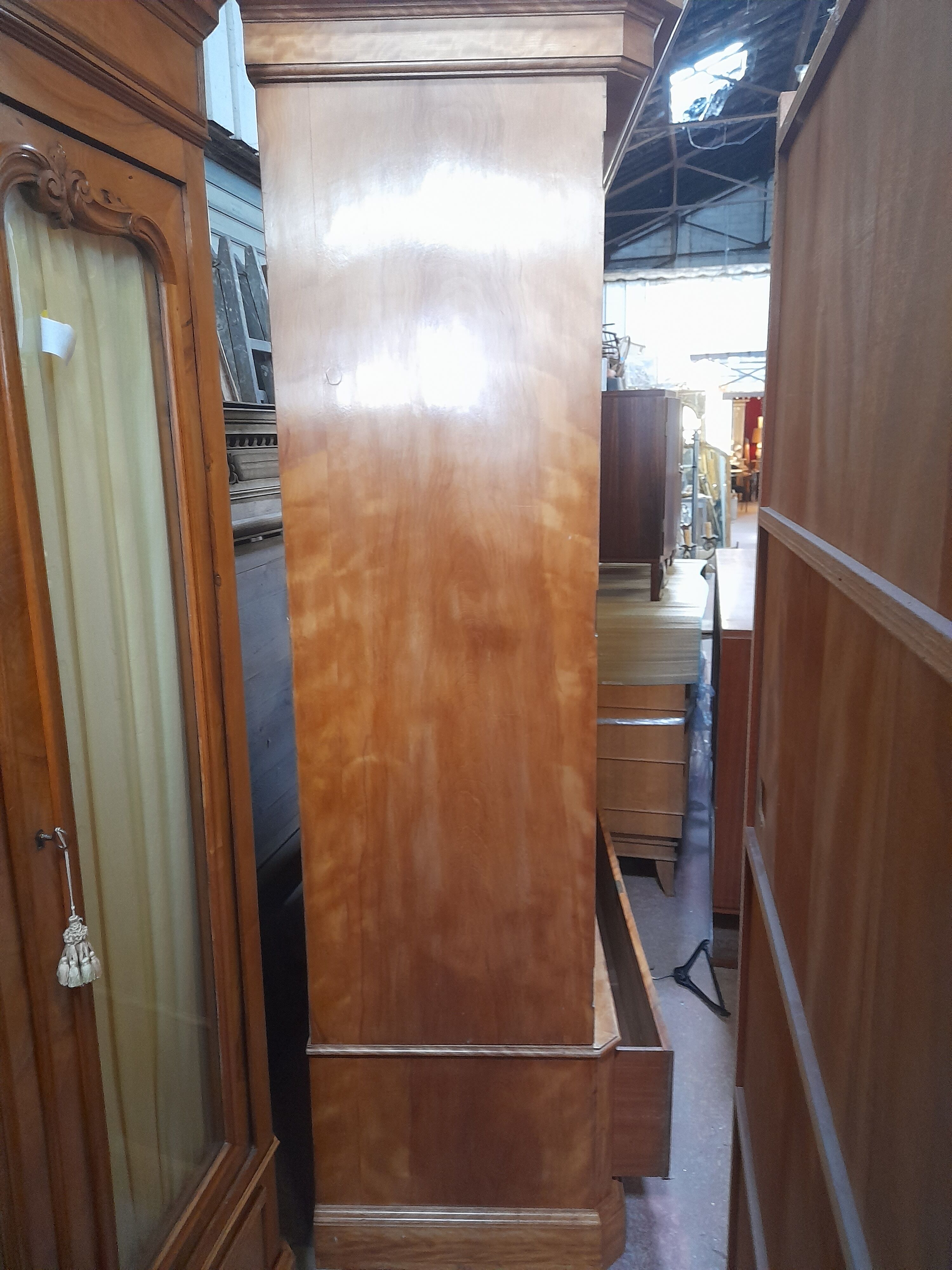 Armoire