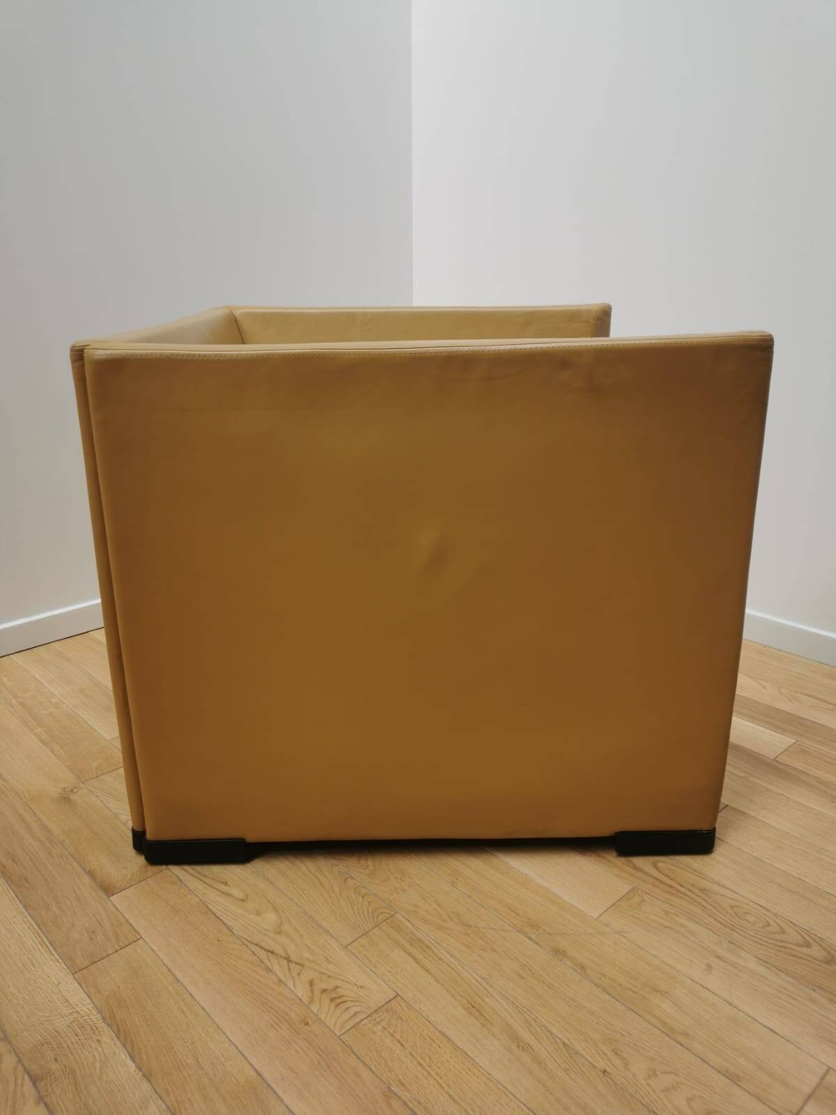 D201 armchair, Tecno