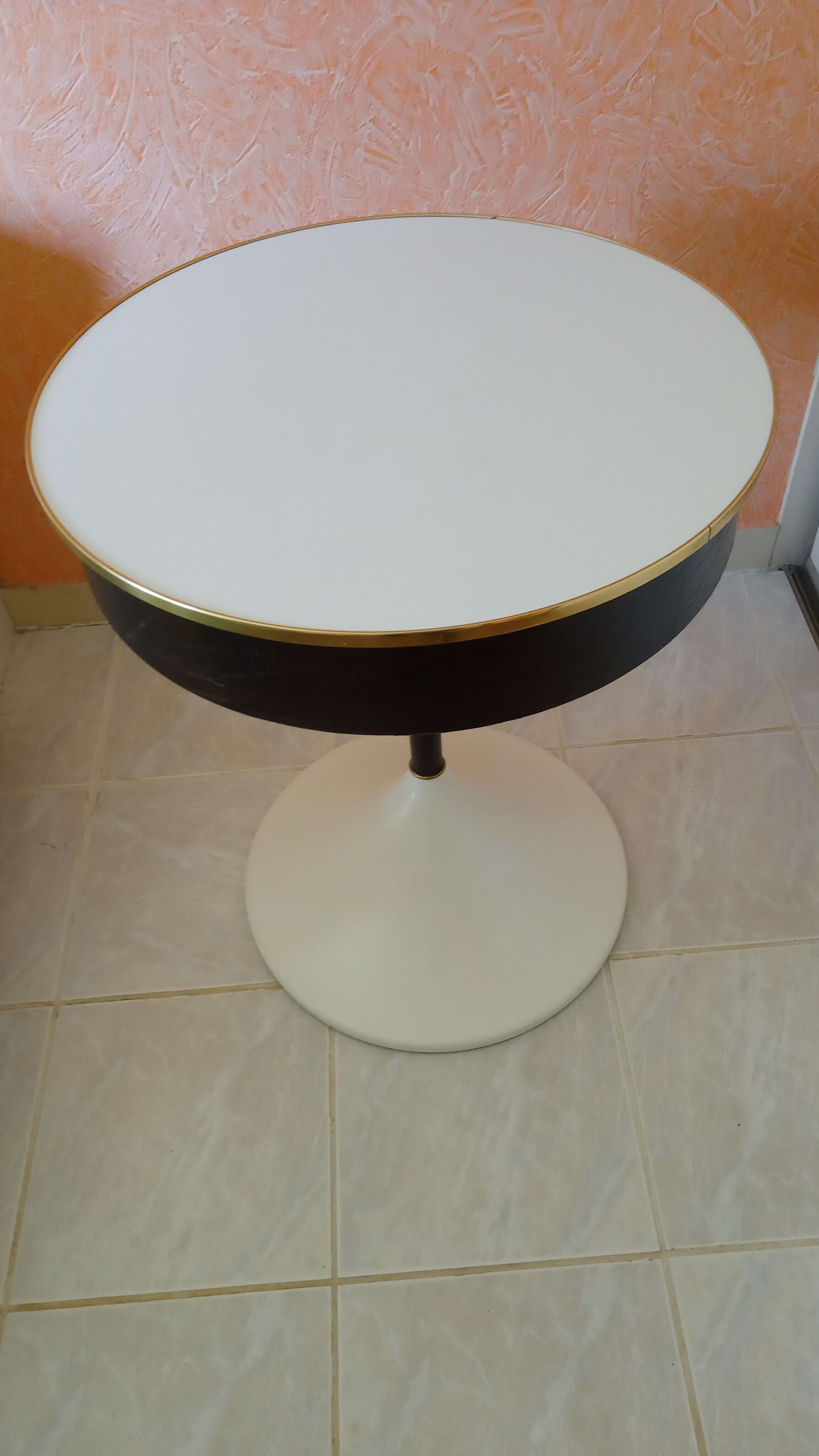 Geridon 1950s - 1960s