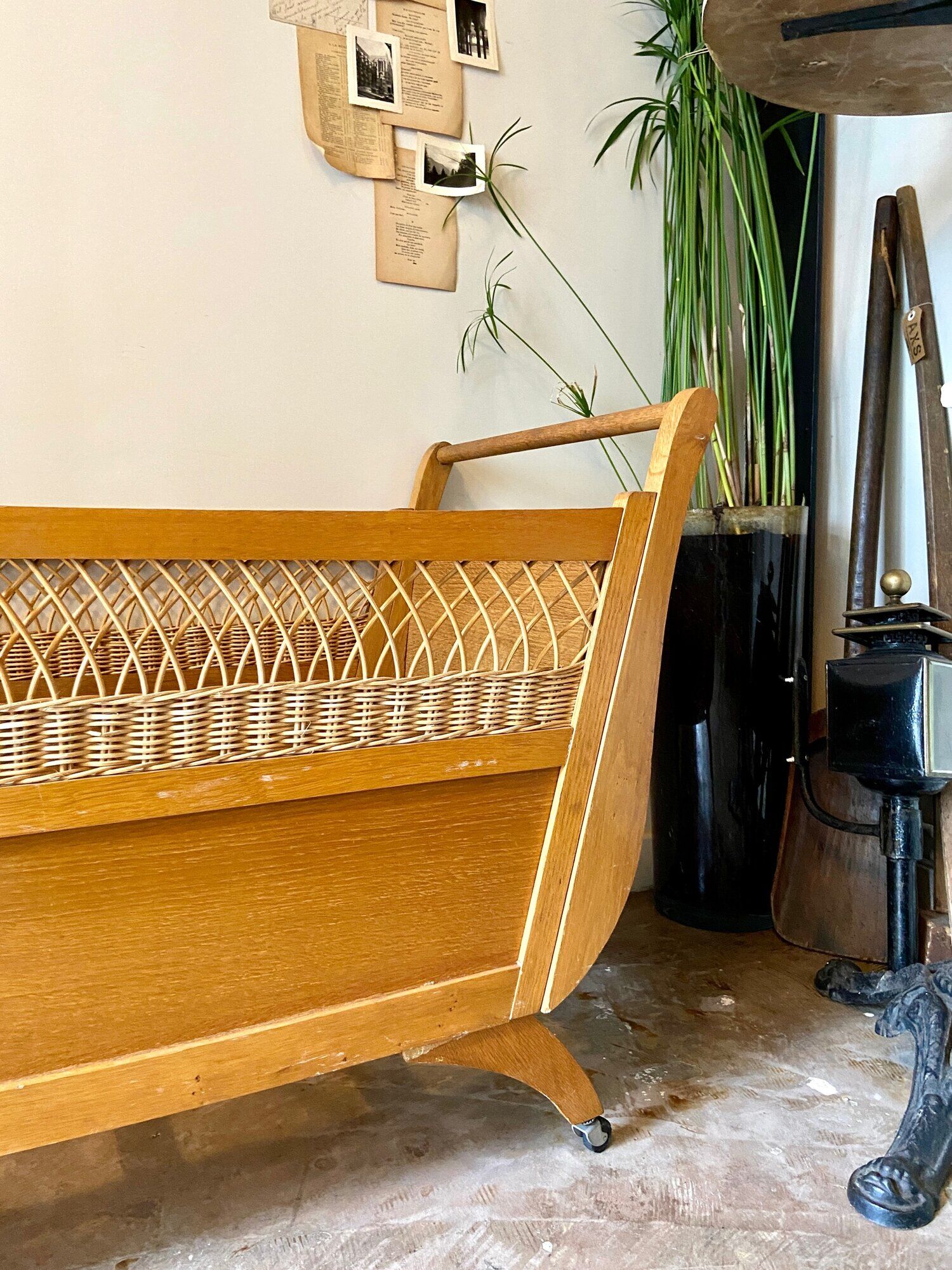 Children's bed in wood and wicker woven on wheels 1960