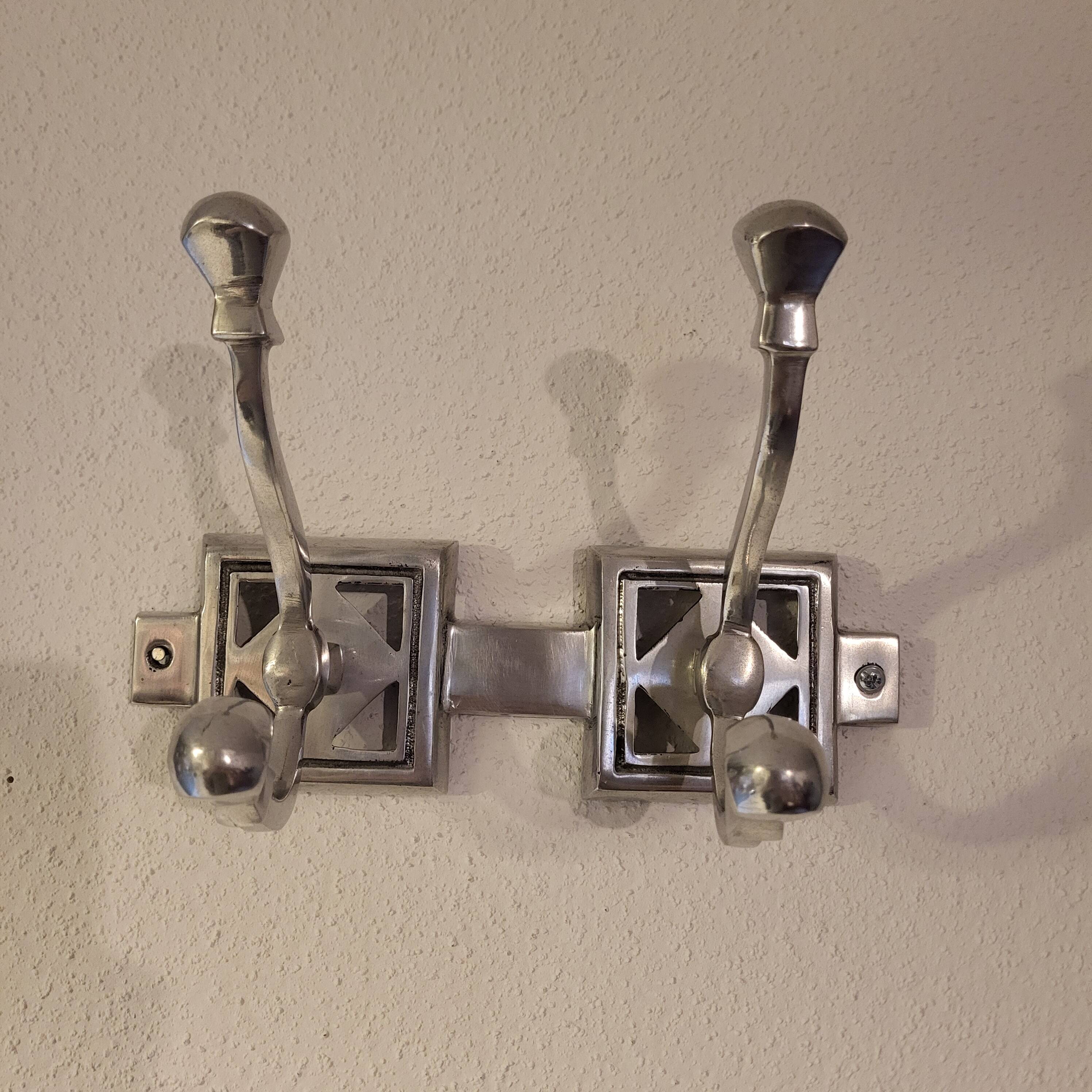 Aluminum coat hook