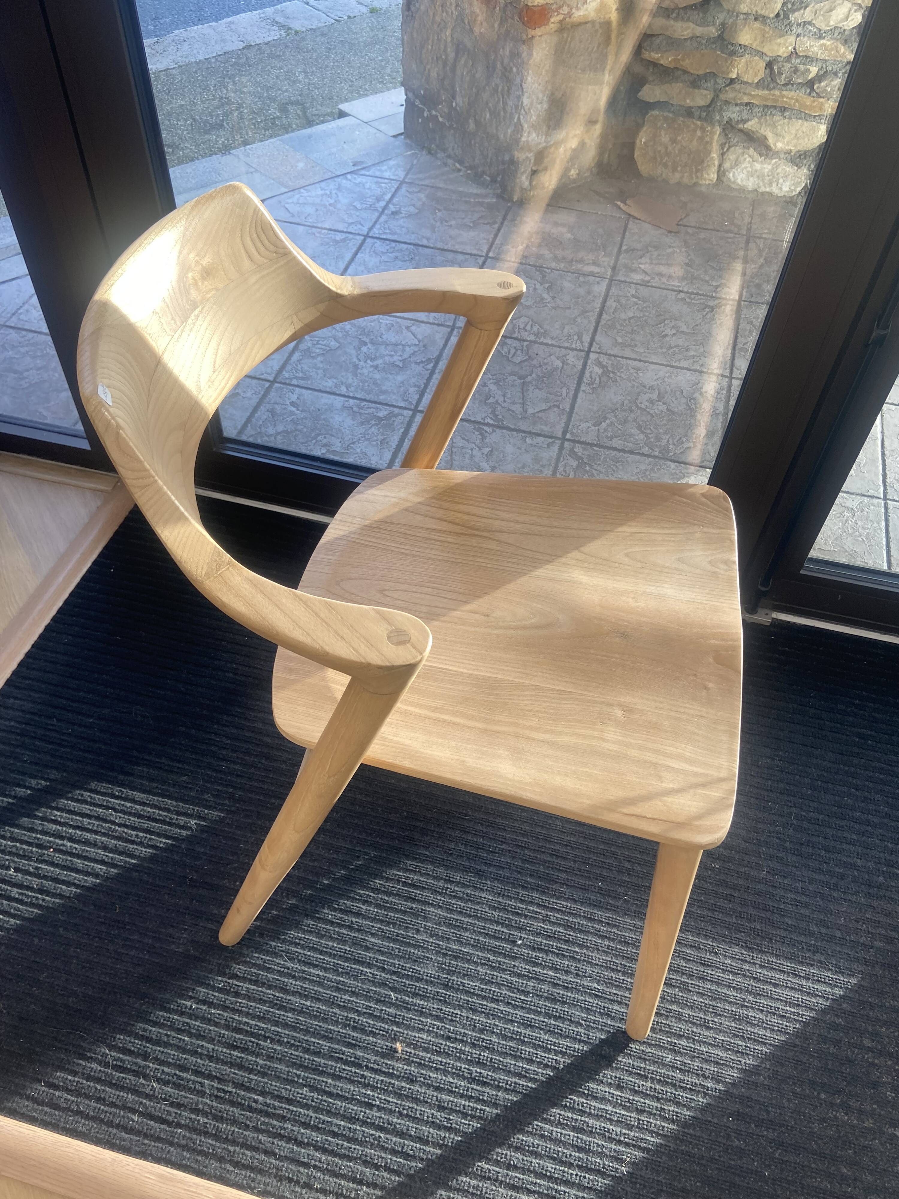 HIRO Chair