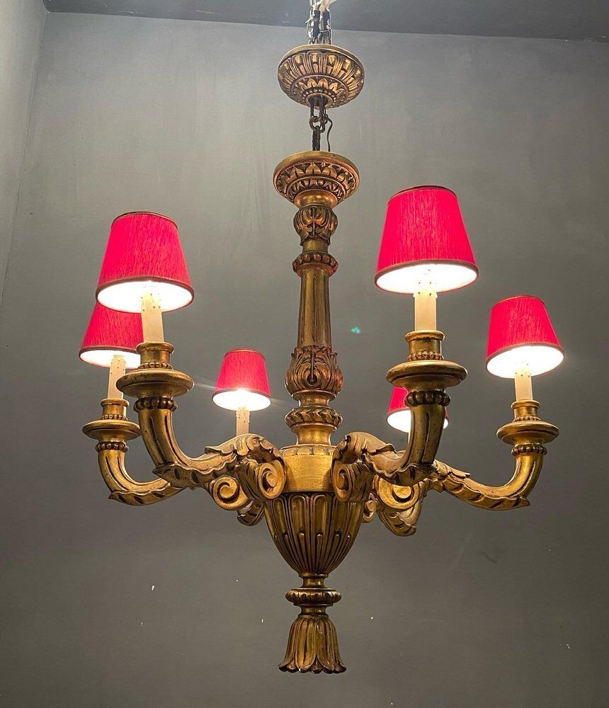 Lustre en bois doré doré