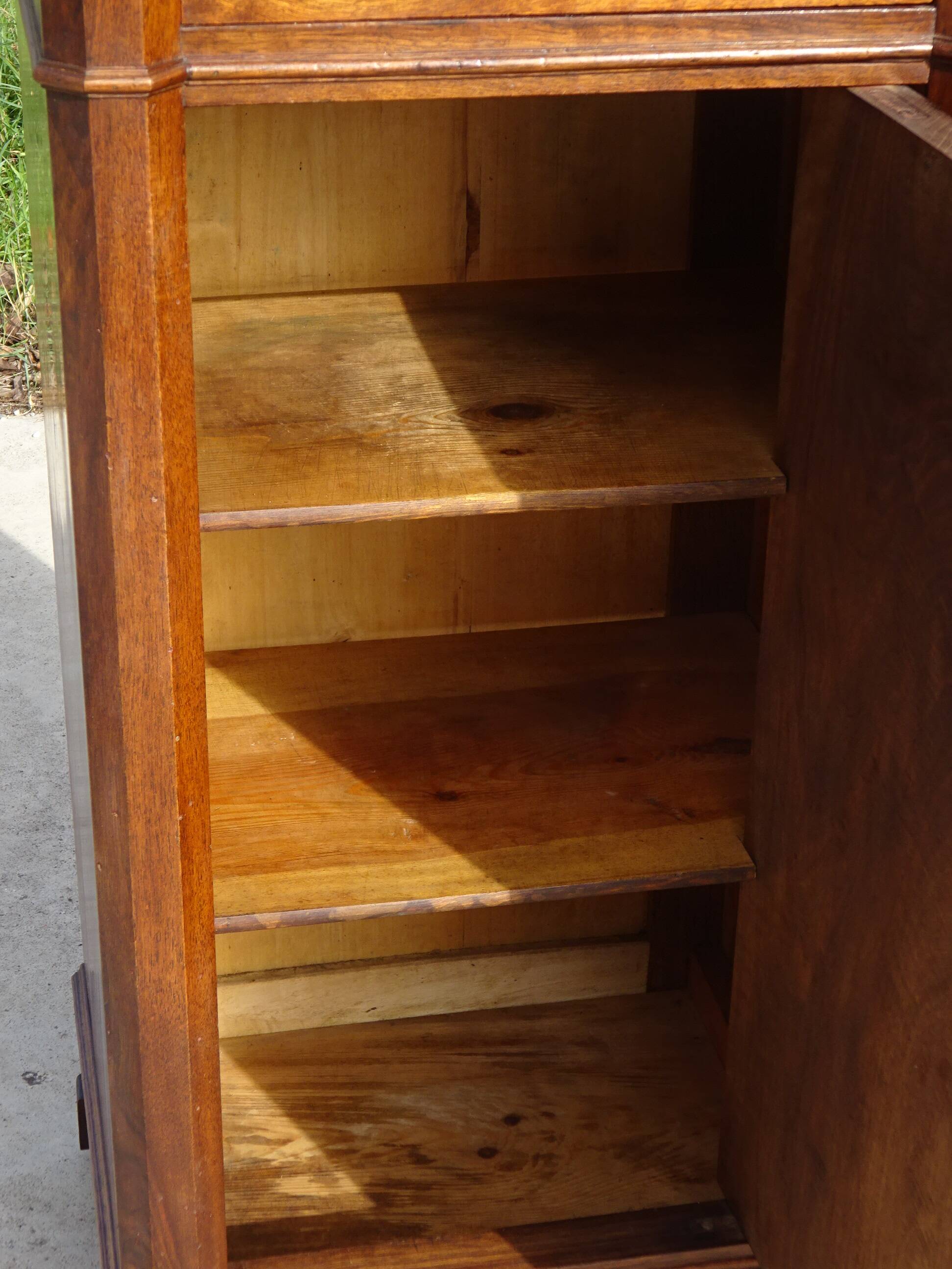 Nightstand with false drawers in walnut and marble, Louis Philippe