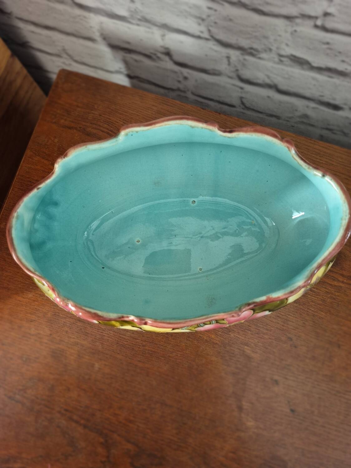 Art Nouveau slip planter